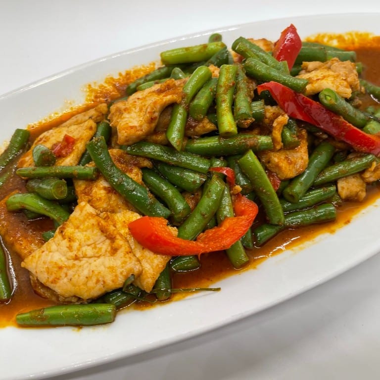 Pad Pik Khing.